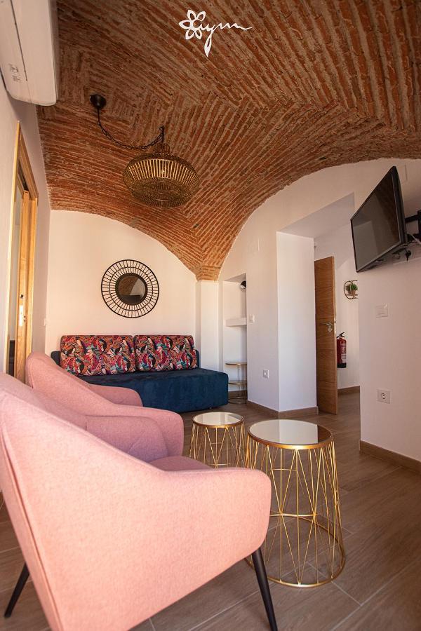 Apartamentos Turísticos AbrilyMarzo Caces Exterior foto